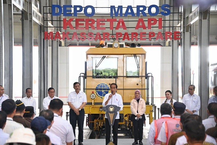 Kereta Api Pertama di Sulawesi Resmi Beroperasi, Menhub: Konektivitas Harus Ditingkatkan  