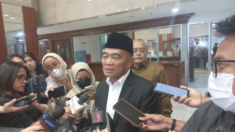 Muhadjir Ngaku Sempat Telepon Ganjar dan Wayan Koster agar Terima Israel Ikut Piala Dunia U-20