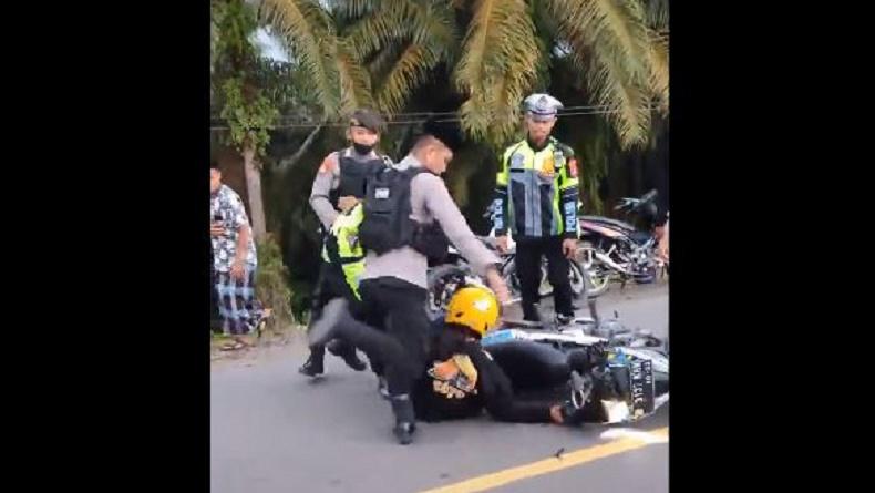 Viral 3 Oknum Polisi Pukul Pemotor saat Razia di Mamuju Tengah, Berakhir Damai