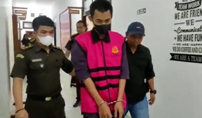 Kejari Bangka Barat Tahan 1 Tersangka Korupsi Sertifikat Lahan Desa Jebus