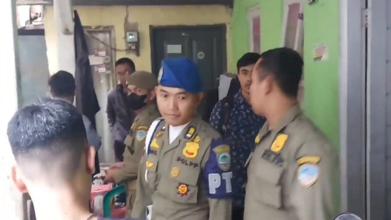 Satpol PP Kota Tasikmalaya Gelar Razia Nyemen, Warga di Warung Makan Bubar