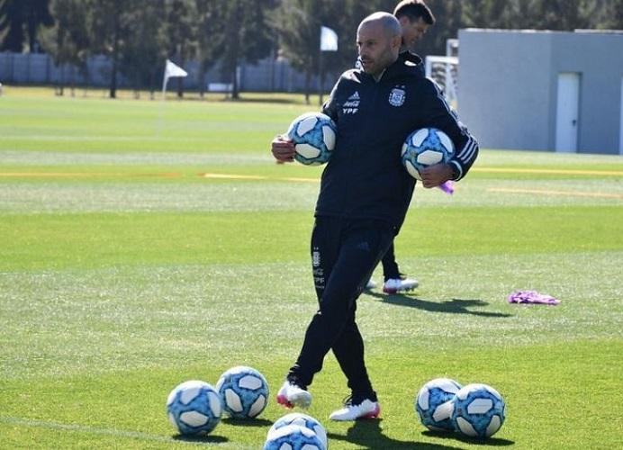 Argentina Berpeluang Jadi Tuan Rumah Piala Dunia U-20, Messi Bujuk Mascherano Melatih Lagi