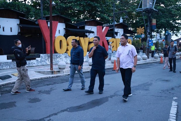Tekan Angka Kejahatan Jalanan, Kapolda DIY Terjun Langsung Patroli hingga Dini Hari