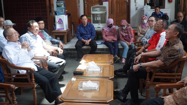 Iwan Bule Temui Mantan Wali Kota Bandung Dada Rosada, Ada Apa?