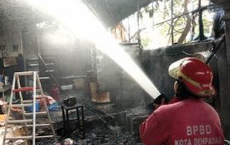 Kebakaran di Denpasar, 1 Korban Luka Bakar akibat Selang Gas Bocor