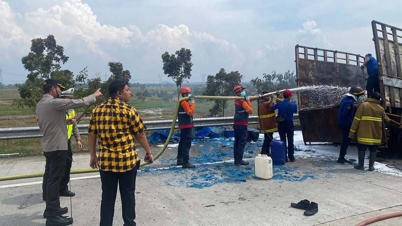 Korban Tewas Kecelakaan Truk Bahan Kimia di Tol Pemalang Teridentifikasi, Ini Identitasnya