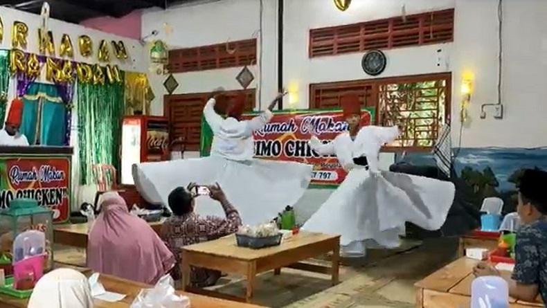 Hibur Pelanggan saat Buka Puasa, Rumah Makan di Boyolali Sajikan Tari Sufi
