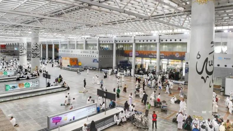 Heboh Jemaah Haji Indonesia Delay 12 Jam di Madinah, Garuda Beri Penjelasan