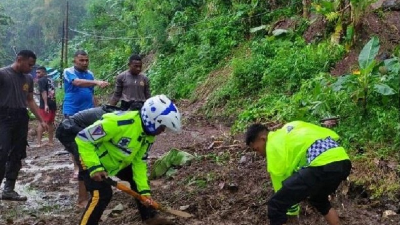 Banjir dan Longsor di Yapen Papua, 15 Rumah Rusak, 1 Orang Terluka