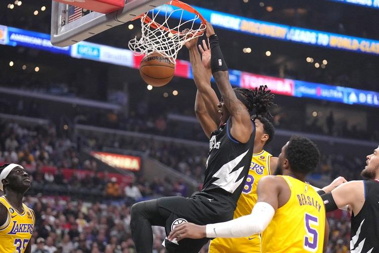 Hasil Lengkap NBA Hari Ini: Clippers Libas Lakers, Perebutan Tiket Playoff Makin Seru!