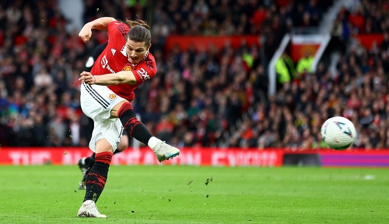 Resmi! Wout Weghorst dan Marcel Sabitzer Dilepas Man United