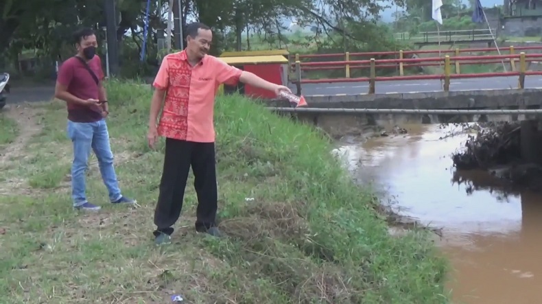 Tulungagung Geger, Mayat Balita Ditemukan Tersangkut di Dasar Sungai Kalitelu