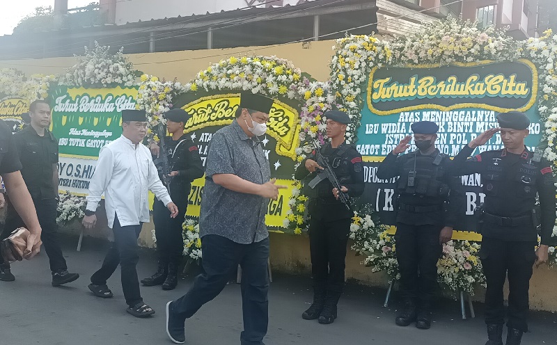 Airlangga Hartarto Doakan Almarhumah Istri Wakapolri Widi Astutik: Beliau Orang Baik