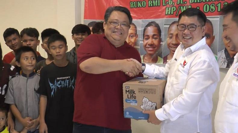 Rayakan Paskah, Bacaleg Partai Perindo Berbagi Kasih ke Panti Asuhan di Surabaya