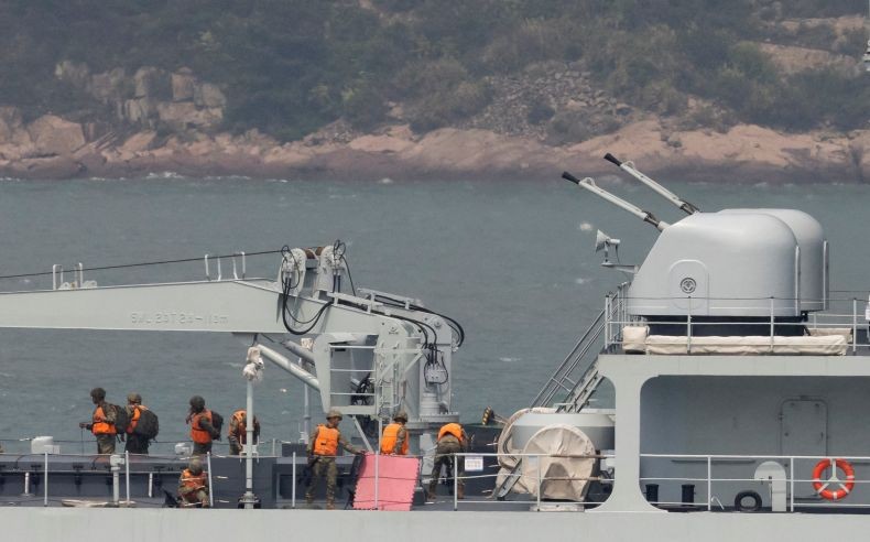 50 Pesawat Militer dan Kapal Perang China Lintasi Garis Tengah Taiwan