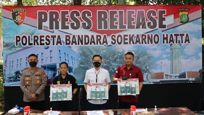 Polisi Gagalkan Pengiriman 64 Pekerja Migran Ilegal ke Timur Tengah di Bandara Soetta