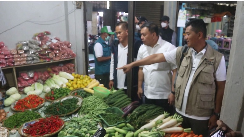 Satgas Pangan Polri Sidak Pasar di Bandung, Antisipasi Penimbunan Bahan Pokok Jelang Lebaran