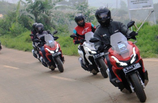5 Area Jalan Dikenal Licin, Ini Harus Diperhatikan Pemotor agar Tak Terjatuh