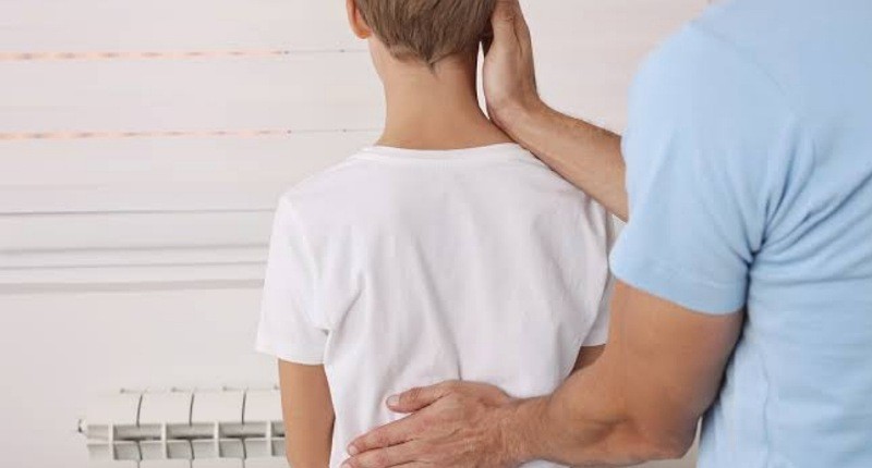 Jangan Sepelekan Gangguan Tulang Belakang, Dampaknya Bisa Terjadi Skoliosis!