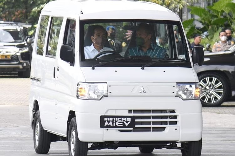 Mitsubishi Akan Produksi Mobil Listrik Minicab MiEV di Indonesia Akhir Tahun Ini 