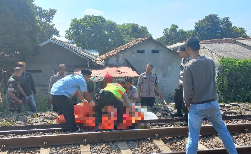 Perempuan Tertabrak KRL di Bojonggede, Tewas di Tempat karena Leher Putus