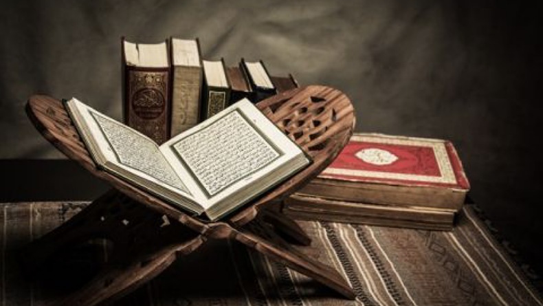 Dalil I'tikaf di Bulan Ramadhan