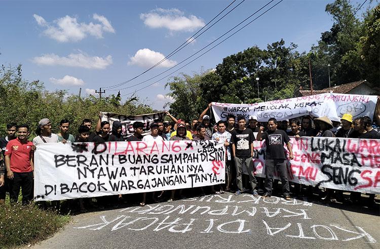 Puluhan Warga 3 Dusun di Piyungan Bantul Tolak Rencana Pembuatan TPS Baru 