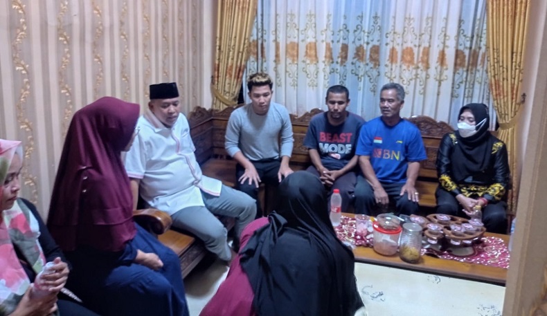 Pemuda Tewas Tertabrak Mobil Damkar, Plt Wali Kota Bekasi Minta Maaf