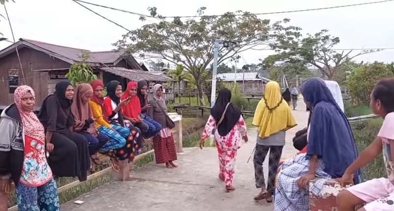 Kampung Unik di Papua, Singgah ke Desa Terpencil yang Indah, Semua Perempuan Wajib Berhijab!