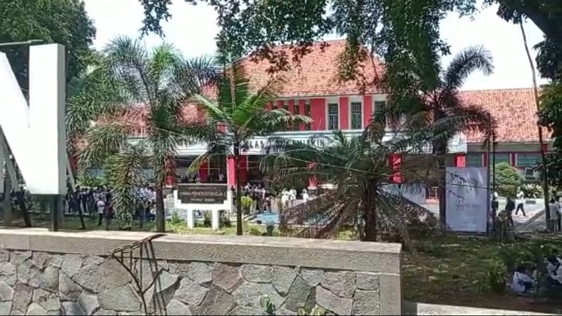 Gede Pasek-Saan Mustopa Jemput Anas Urbaningrum Bebas dari Lapas Sukamiskin Bandung