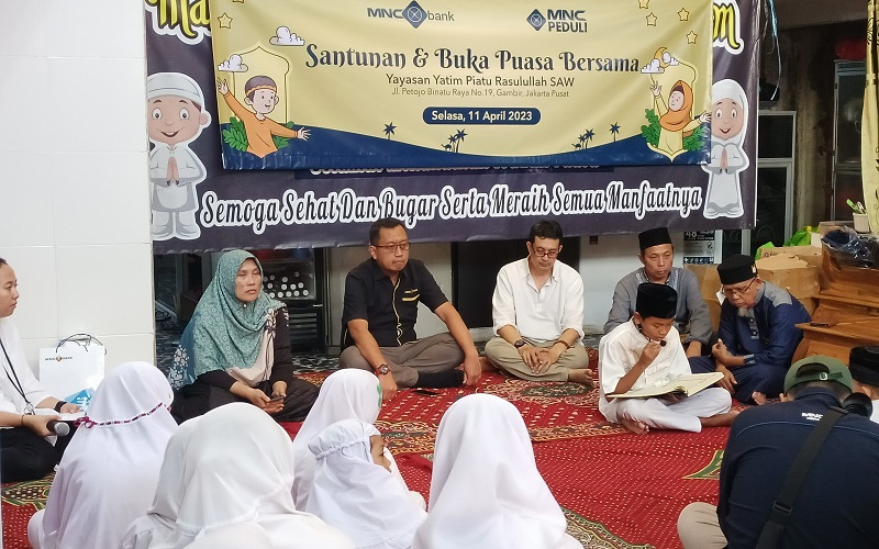 MNC Peduli dan MNC Bank Salurkan Bantuan dan Bukber dengan Anak Yatim Piatu Yayasan Rasulullah SAW