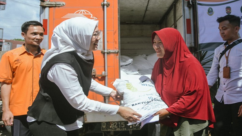 86.227 KPM di Purwakarta Dapat Jatah Beras 10 Kg per Keluarga