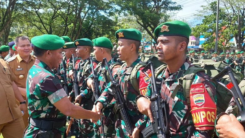 1.200 Personel Satgas Pamtas TNI AD Tiba, Siap Kawal Pembangunan di Papua Barat