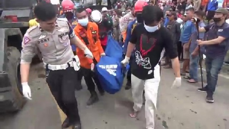 Kronologi Tabrakan Maut di Sukabumi, Korban Tewas usai Terjepit 6 Jam