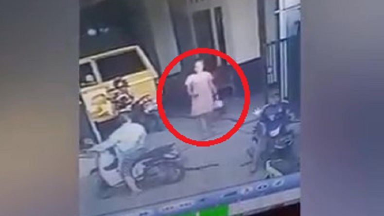 Perempuan Berdaster di Purwakarta Nekat Satroni Rumah, Gasak Uang dan Emas 