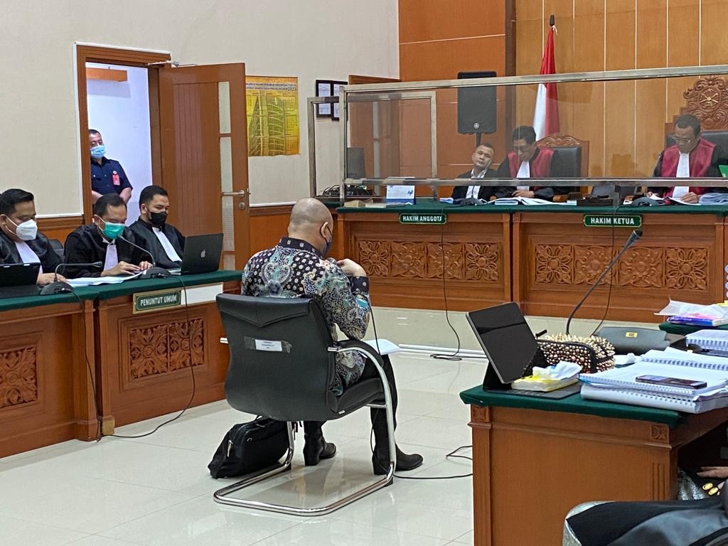 Teddy Minahasa Pamer Jabatan saat Bacakan Pleidoi: Tanpa Kolusi dan Nepotisme