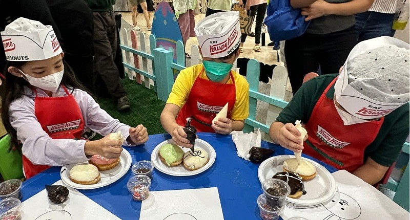 Keseruan Liburan Akhir Pekan, Wisata Belanja di MKG hingga Menghias Donat untuk si Kecil 