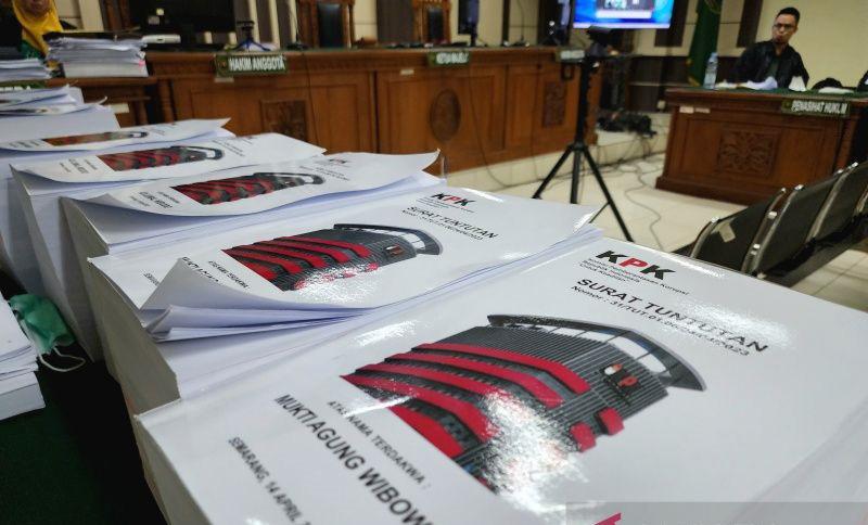 Bupati Pemalang Nonaktif Mukti Agung Wibowo Dituntut 8,5 Tahun Penjara