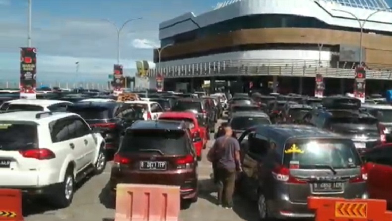 Mudik Lewat Pelabuhan Merak dan Bakauheni? Ini Perbedaan Dermaga Eksekutif dan Reguler