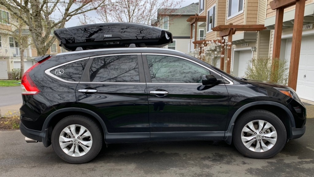 Tips Pasang Roof Box di Mobil Buat Mudik, Ini yang Harus Diperhatikan