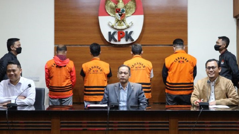 Terkena OTT KPK, Wali Kota Bandung Yana Mulyana Ditetapkan Jadi Tersangka