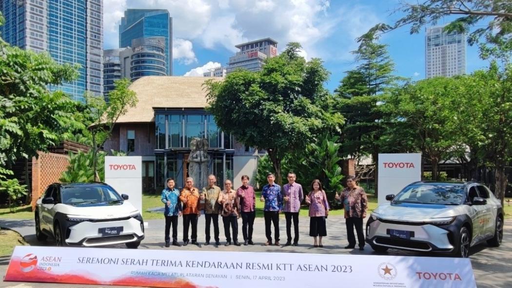 65 Unit Mobil Listrik BZ4X Jadi Kendaraan Resmi KTT ASEAN 2023 di Labuan Bajo