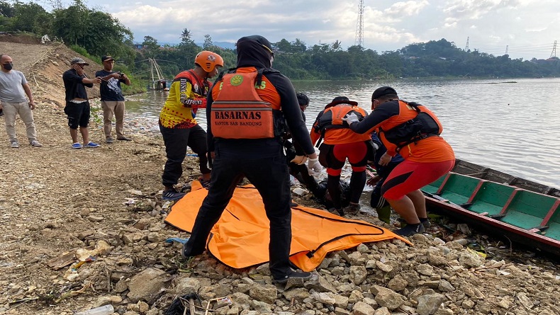 Cekcok dengan Istri Pria di Bandung Nyebur ke Citarum, Ditemukan Meninggal 