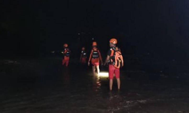 Remaja Asal Denpasar Hilang Terseret Arus saat Melukat di Sungai Balian