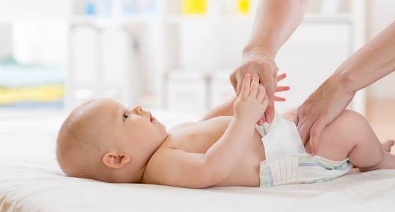 Jaga Kesehatan Kulit Bayi, Ganti Popoknya 2-3 Jam Sehari, Ini Penjelasan Dokter!
