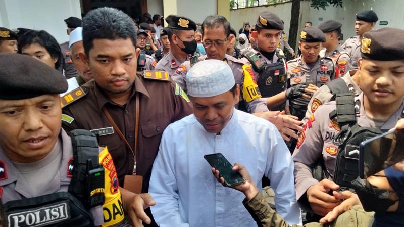 Gus Nur dan Bambang Tri Divonis 6 Tahun Penjara atas Kasus Ujaran Kebencian