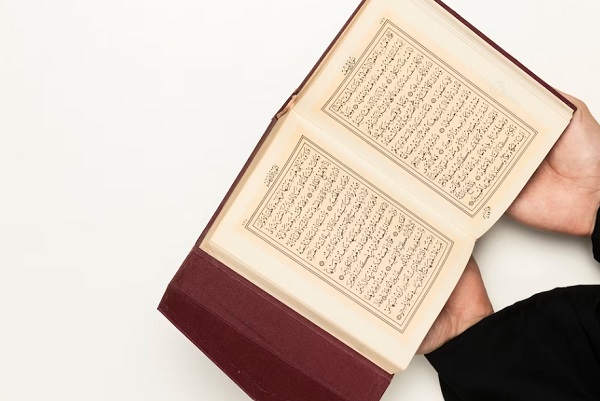 Surat Al Mulk Ayat 1-30, Arab dan Latinnya