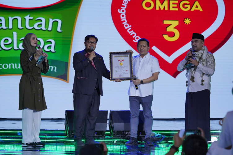 Antusiasme Warga Bandung Meriahkan Tabligh Akbar dan Konser Ngabuburit bersama Sasa Santan Omega 3