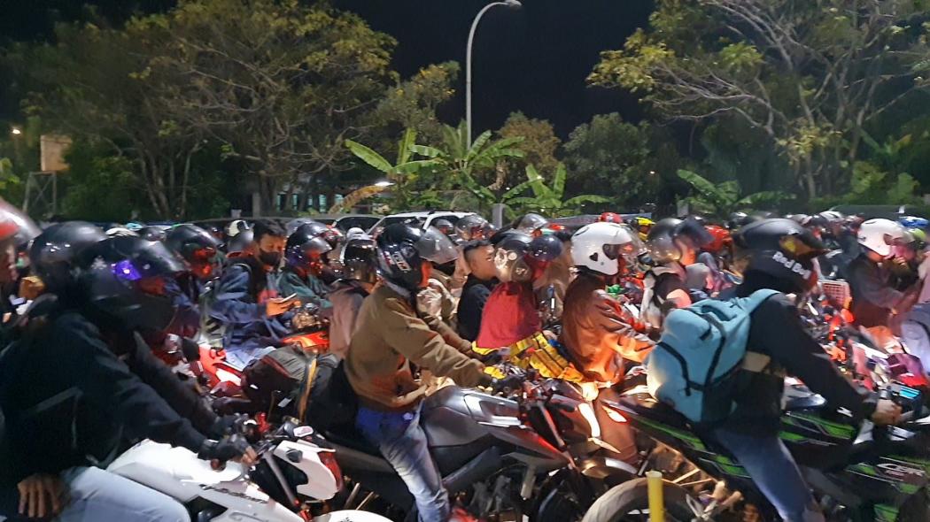 7 Cara khas Orang Indonesia Merayakan Lebaran, dari Mudik hingga Membeli Baju Baru