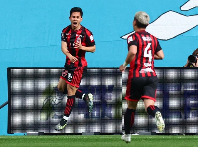 Bintang Thailand Cetak Gol Perdana di Jepang, Mimpi Buruk Indonesia Bawa Timnya Menang Besar